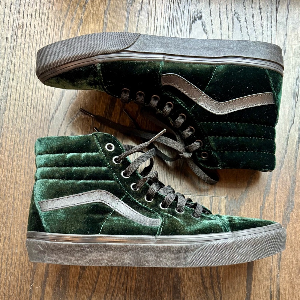 Vans Rare Sk8-Hi Green Velvet High-Top Sneakers-Men’s 8; Women’s 9.5